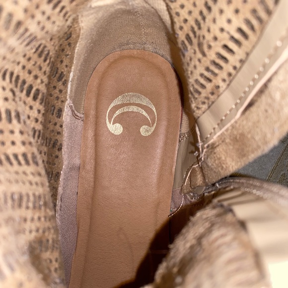 Camel color Charming Charlie booties - Picture 5 of 5